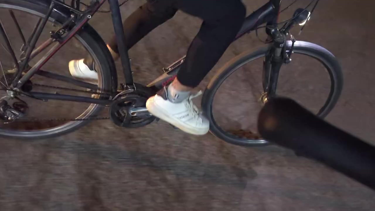 دراجة هوائية من طراز Winora Domingo 24. بايسكيل الماني مال رحلات سعر 175الف     
رقم ***********

تأتي الدراجة بإطار من الألومنيوم خفيف الوزن وعالي الجودة.

مجهزة بنظام نقل حركة Shimano بـ 24 سرعة.

تحتوي على شوكة تعليق SR Suntour بمسافة حركة 63 ملم
