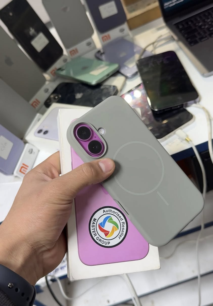 ايفون ١٦ لون وردي المميز ذاكرة ٢٥٦ اكرر ٢٥٦ بطاريه٩٣
جهاز لوك ملحقاته ويا وكفر اصلي مال شركة ابل 
سعر ٨٩٠ الف قفل
***********
