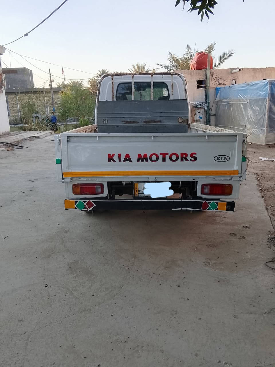 السلام عليكم البيع كيا فونتير موديل 99 سياره جديده محرك وكير مكفولت تخم تيرات وحديد وشاصي مكفول للجميع 
سياره رقمه نجف بسمي تحويل مباشره سنويه ال 2029
السعر 57 ورقة 
***********
