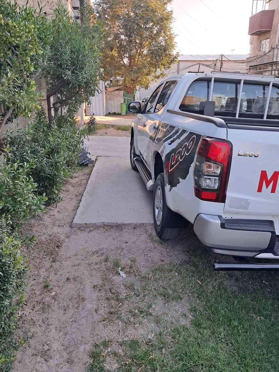 السلام عليكم .
للبيع مسيوبيشي بيكي موديل ٢٢ رقم بغداد بسمي مكفوله من كل النواحي .
عنوان بغداد شارع فلسطين  رقم ***********
