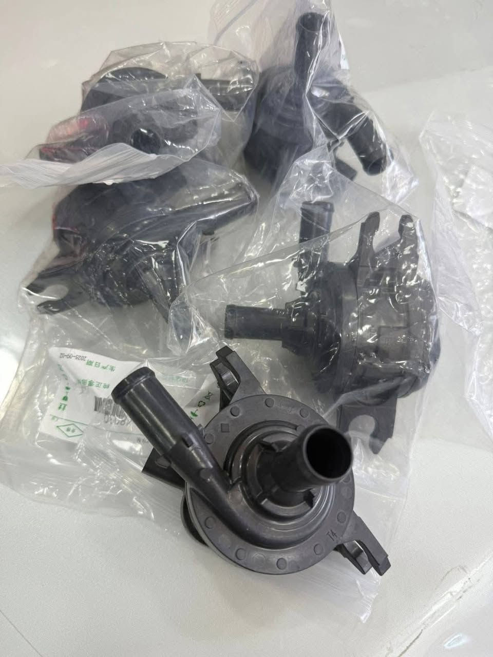 🤎💙 ***********
عالم الياباني  لتجاره قطع غيار سيارات تيوتا فقط💯🕳

اصلي وتجاري جديد وتفصيخ شرط الضمان والشغل 🖐💣

مع مركز عالم اليابان كمل سيارتك باسعار وعروض تنافسيه💣💥 
اوقات الدوام من ساعه 8 صباحا الى ساعه 6 عصر!

العنوان بغداد الكراده مجمع المشن الفرع المقابل لشركة تيوتا داخل فرع علي ابو المسجلات عالم الياباني 😇

شعارنا رضائكم🖤🤍 يوجد خدمة توصيل لكافة المحافضات
