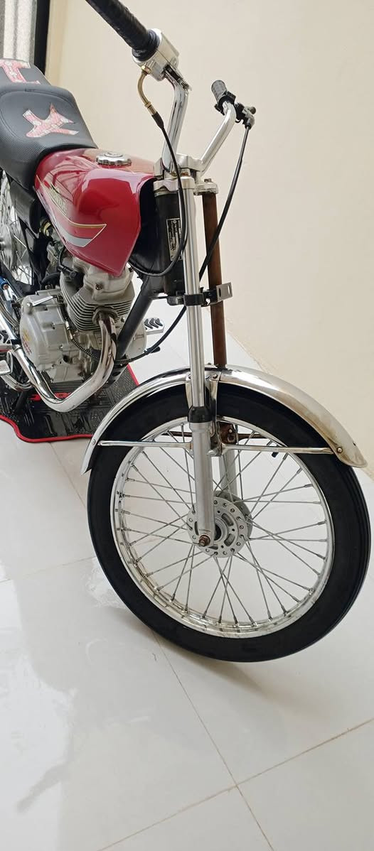 السلام عليكم ماطور للبيع خمس تسعات الماطور جديد كل شيء ما يراد له كله اغراض منامهر السعر 350 وبي مجال بسيط الشراي يتصل على الرقم وموجود خاص*********** الموديل 2015🔥✌🏻
