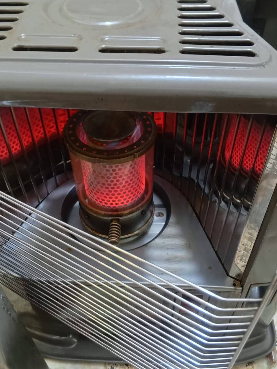 صوبه ياباني حجم صغير كامله ي نقص مابيه سعر 40مكان مدينه صدر ***********
