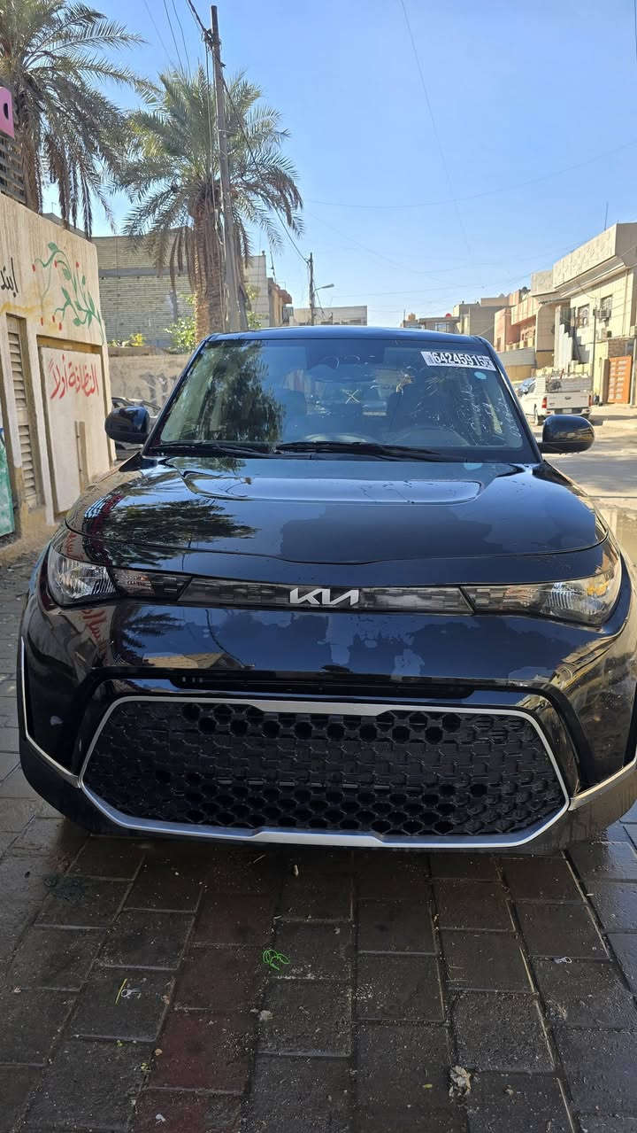 كيا سول 2024
ماشية 33 الف كيلو 
دخول جديد بأسمي حرة بدون رقم تترقم كل المحافظات عدا الاقليم
تبديل قطعتين فقط البنيد و الجاملغ الايسر و تعديل بارد براس الشاصي الايسر

مواصفات السيارة
-رادار امامي - خلفي
-رادار بالمري
-توقف ذاتي امامي
-توقف ذاتي خلفي
-شاشة دجيتال
-شاشة اعطال
-كاميرا خلفية دوارة
-تحديد مسار
-مثبت سرعه
- قيادة ذاتية
-اوتو ستارت ستوب
-شاشة جبيرة
-ابل كاربلي
-اندرويد اوتو
-دمامات امامية خلفية
-تحكم ستيرن
-محرك 2000 دوش
-انظمة قيادة

الموقع 
البلديات        
***********
