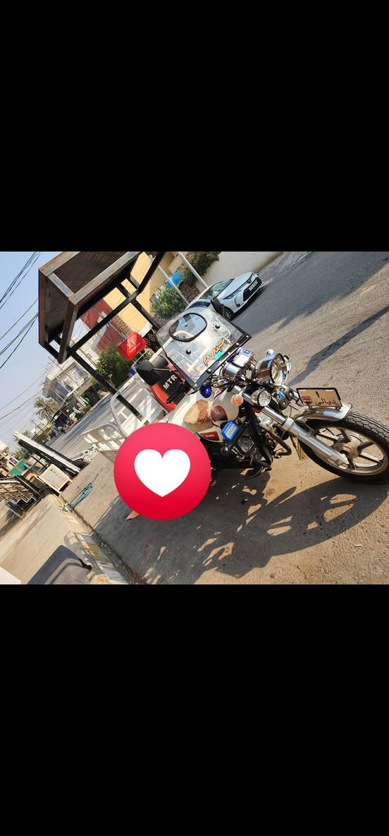 سلام عليكم ستوته للبيع موديل ٢٣ مكفوله كفاله عامه مكان ديالى شهربان مرقمه بسمي تحويل يوم  محرك جديد يعني كبل لشارع الاستفسار ***********
