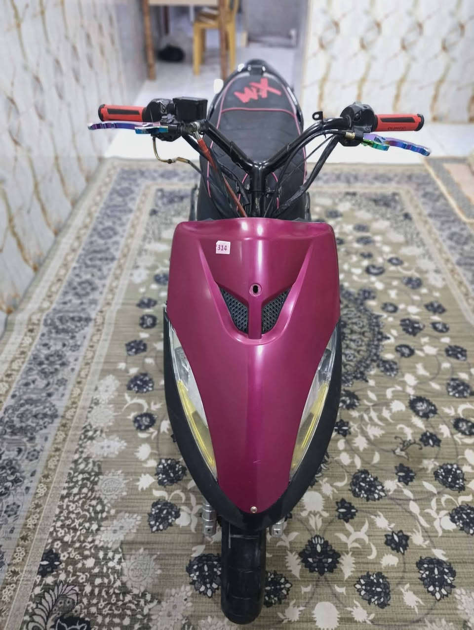 سلام عليكم دراجه ماكس عدله للبيع مزوده بوشه 55 دراجه شلعه ومعدل نكره سلف السعر 550 وبيها مجال حك الجيه مكان نجف رقمي ***********

