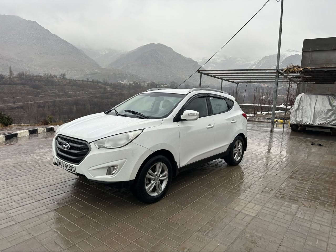 بوو. فروتنئ  
   نقد + قست بئ كفيل بئ رهينه 
   هوندا تكسون  2012 
   صبخ. نيف بولند. 
   رقم سنه وى جديد 
   گير مكينه شرط 
 مواصفات. داخل كريم شاشه كاميره 
تحدث سرعه 
 85 $ ورقه مقديمه هيفئ ٣٠٠$ 
     *********** اكر, نينوى
