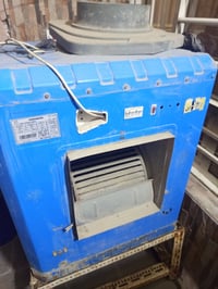مبرده للبيع بحاله جيده السعر 60 بغداد الشعب 07714846047