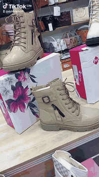 #بوت نسائي ///
🔥🔥🔥 🔥🔥🔥
#الأناقة__الثقه__المصداقيه_بالتعامل
♥️♥️♥️♥️♥️♥️
العنوان / بابل - الأسكندرية - شارع الخضر 
*********** فايبر واتساب تليكرام انستاqa_85a،🚙🚙🚙
