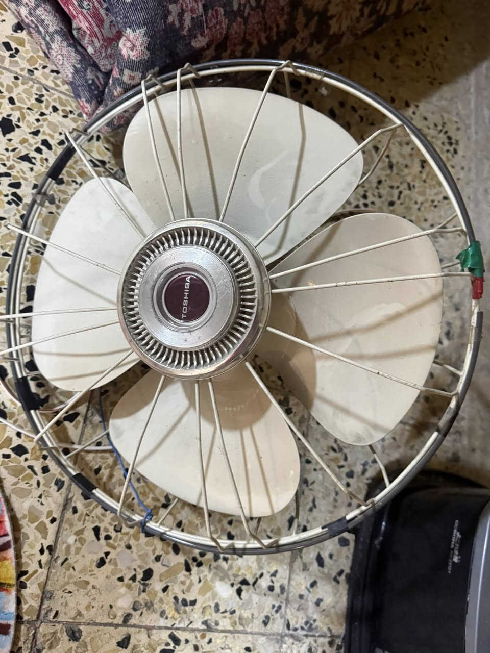 السلام عليكم كنتور بابتين وداخل 4خانات مع ملحق وزاوية مراية وتفتر تعليك ملابس مع مجر وميز احذية باب وحده ومجرات 2 مع بنكة باب اول مديل قديم بغداد مكاني حي الاعلام للاستفسار خاص الغراض كلها نظيفة الله شاهد


**إذا كنت صاحب هذا الإعلان وتريد حذفه لأي سبب، رجاءا أرسل رسالة إلى الدعم الفني**