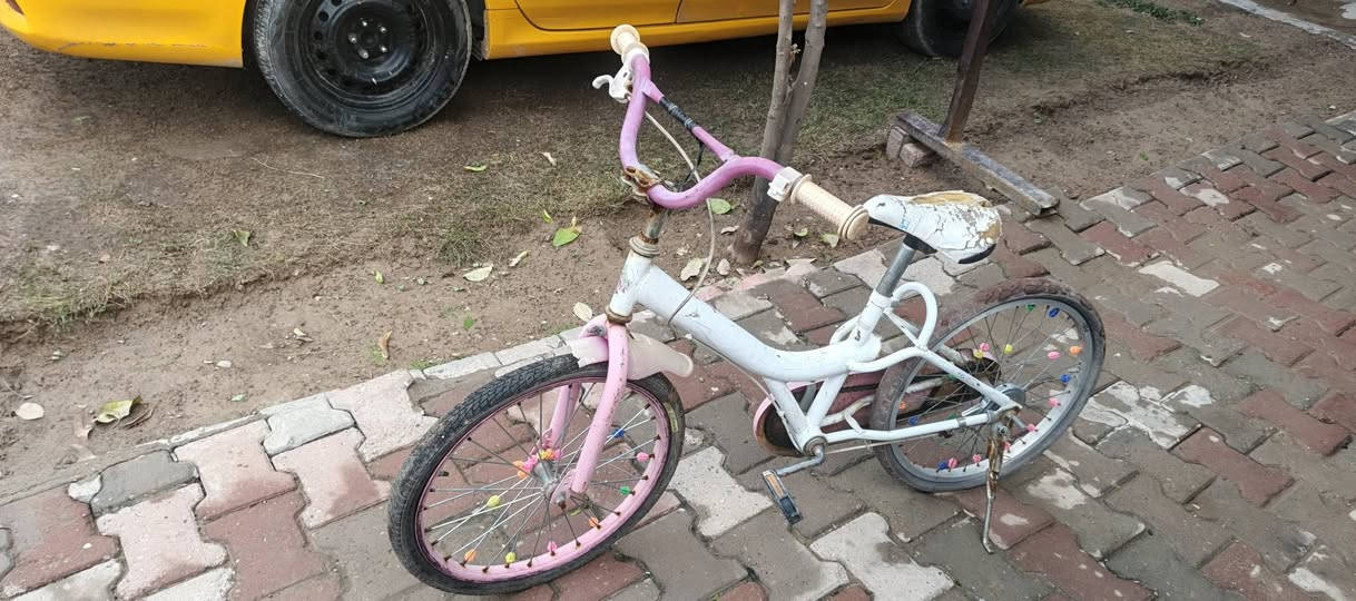 إسلام عليكم باسكلات للبيع بس التايرات نازلات هوه السعر45 .***********
