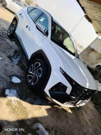 توسان لبيع موديل 25 السعر 205 / 07770167717