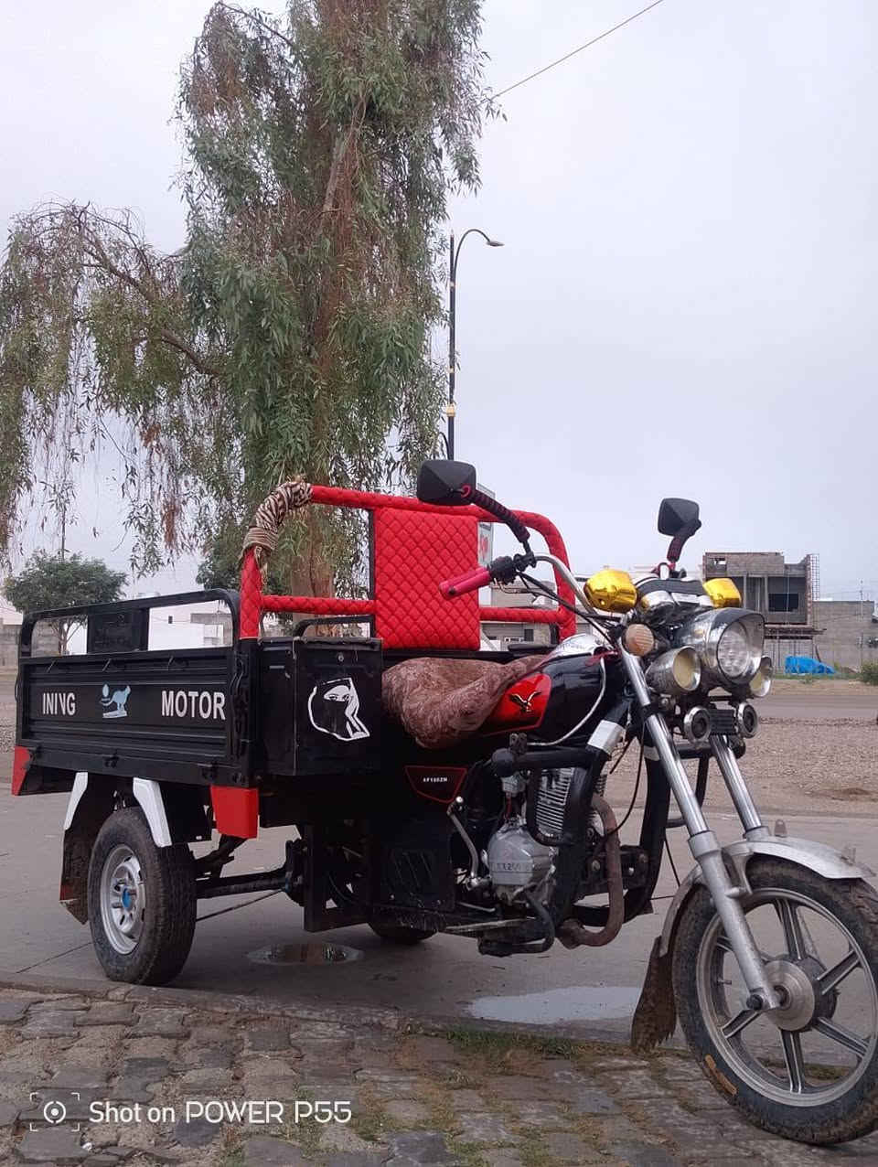 اسلام عليكم ستوتة للبيع موديل 20 منفيس وبليتة بيهة و قلاب تاير چوبلس  قطرة صبغ مابيهة ولا لحيم ركبة شاصي شرط محرك ما مفتوح اخرس اي صوت مابي السعر مليون و450وبيه مجال مكان ناحية الرياض ***********
