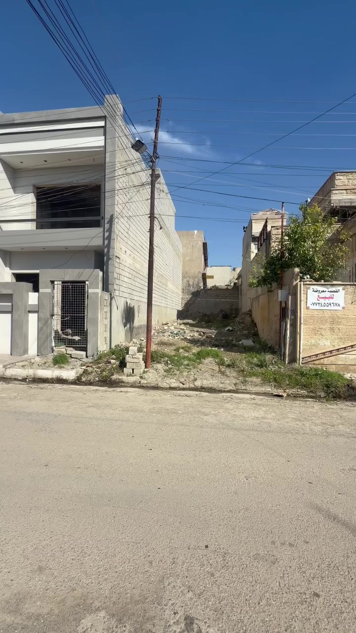 سلام عليكم

يتوفر لدينا ارض سكنيه للبيع في حي العربي 

مساحه ارض :126 متر 

واجهة الأرض :6 متر 

سند طابو شرط تحويل 

سند 2026

السعر :$ خاص عل رقم او واتس اب 

الاستفسار علا رقم ***********
