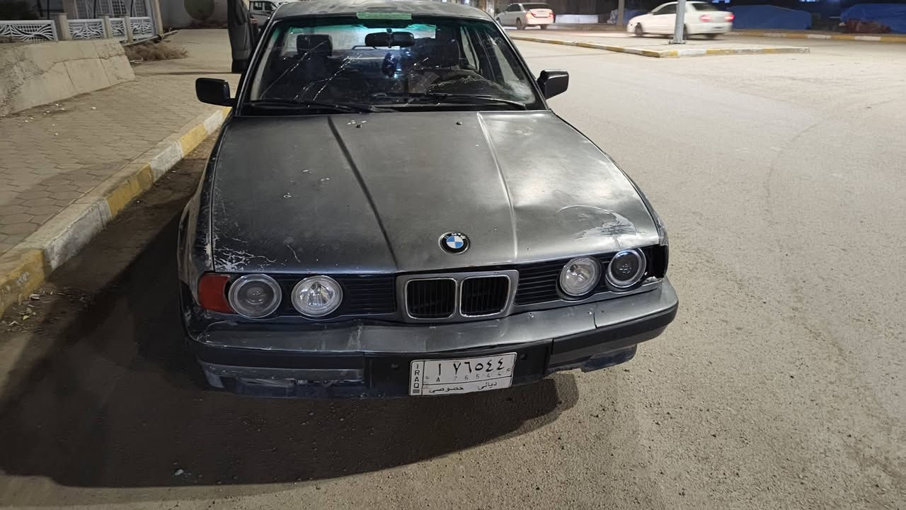 السلام عليكم
لبيع بي إم  
حجم 525 
محرك 6
محرك وكير بشرط 
رقم ديالى تحويل مباشر
تيرات جدد
الهاتف ***********
 العنوان صلاح الدين قضاء الضلوعية
