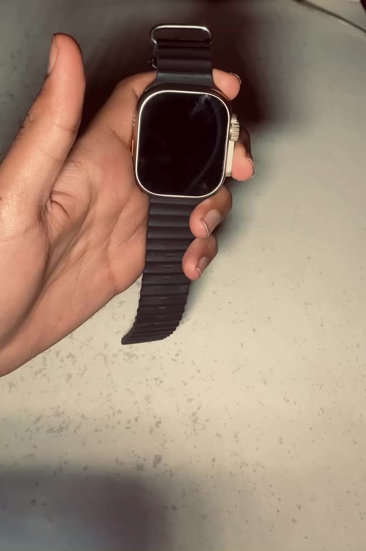 متوفر لدينا ساعات واكسسوارات وهدايه واجهزه للاستفسار واتساب فقط***********
