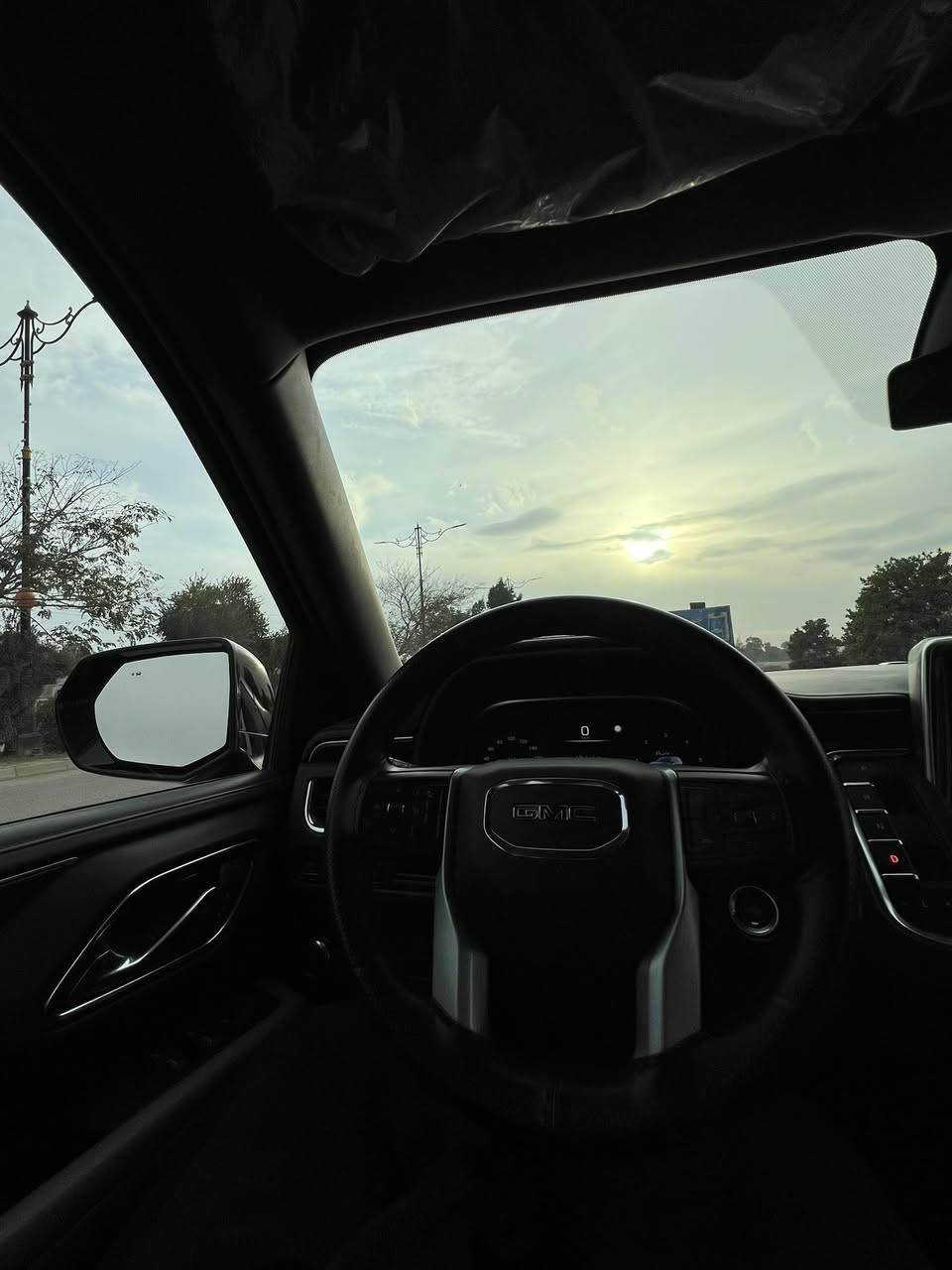 يوكن جمسي SLE موديل 2023
خليجي وكاله المنصور ضمان الشركه الدوايه

حجم المكينهv8/5300المرغوب

رقم  بغداد الدولي باسمي بجم عريض

ماشيه 40 الف حقيقي 

كفاله عامه حتى من الزلغ بحاله الشركه ع ايد وحده من الشركه 

السياره عليها افلام الحمايه bbfضمان خمس سنوات

موصفات 

١- ثلاجه  دشبول دجتل ام الشاشه الجبيره

٢-تشغيل عن بعد

٣-اطفاء ذاتي

٤-حساس امامي خلفي 

٥-رادار امامي جانبي خلفي 

٦-باب الخلفي كهرباء 

٧-كشنات كهرباء 

٨-تحديد مسار 

٩-وضعيه قياد

السعر خاصً او واتساب الاتصال

***********
