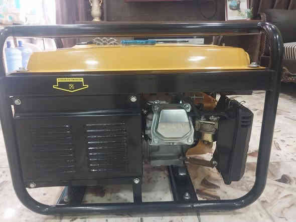 مولده ١٢ امبير جديد مستعمل اسبوع سعر ٢٢٥ بي مجال ***********.  ع خانقين.
