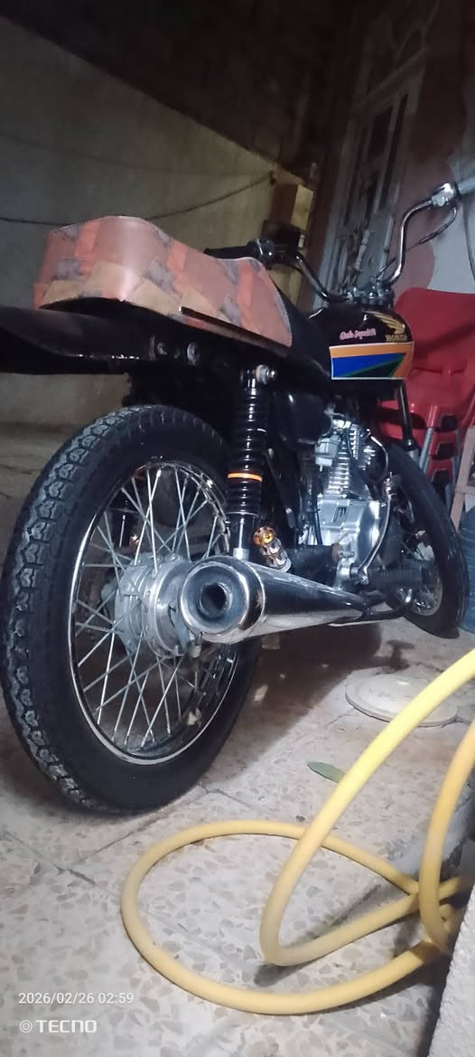 سلام عليكم  للبيع شاصي 21 تعمير غراض كله 2025 سعر خاص


**إذا كنت صاحب هذا الإعلان وتريد حذفه لأي سبب، رجاءا أرسل رسالة إلى الدعم الفني**