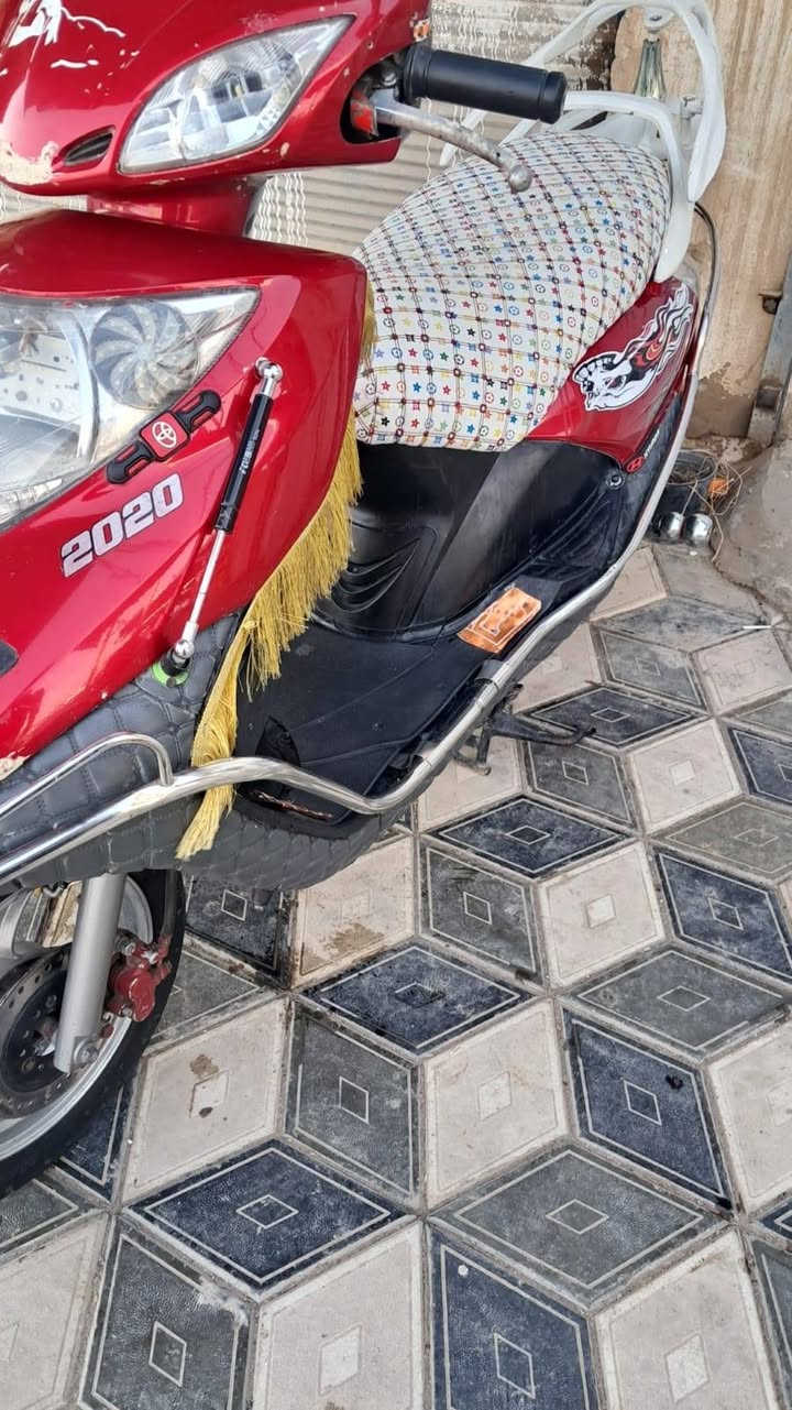 سلام عليكم دراجه سبيسي البيع دراجه خير من الله مكينته ناعمه السعر 375 بيه مجال قليل  ***********
