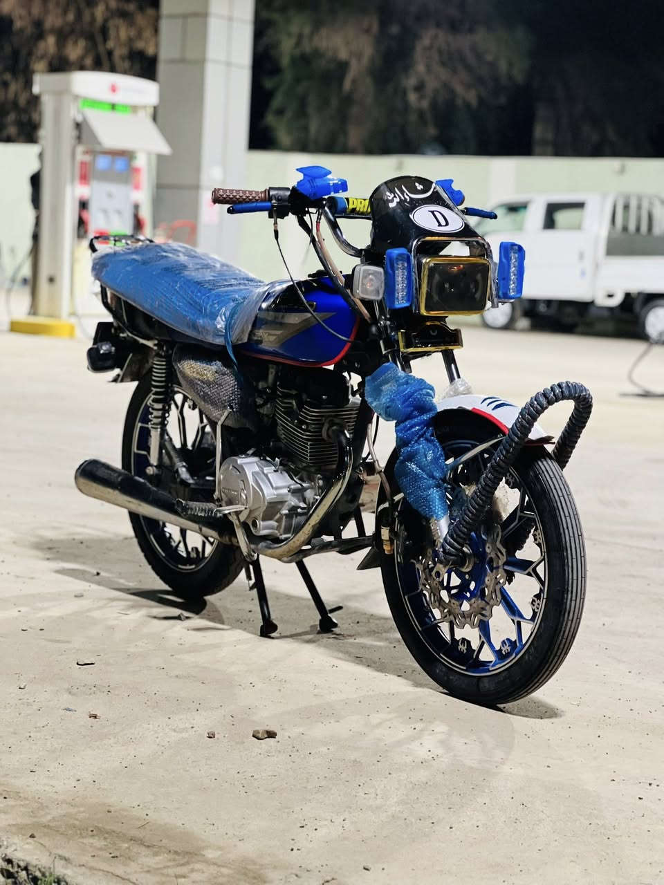 سلاوی خوای گەورە لەهەموو لایەک ئەم ماتورە بۆفرۆشتن نامی پرۆی هۆنزدایی200( 2025)ماڵکە پاکەو لۆکە ماشااللە وەسفی ناوێت هەموو گیانی بەشەرت تایەو ویل سپۆرت  بۆعەیب مەگەرێ گێچو کارەبایی هەموویی ئیشکات بێ عەیبە مەکینەو شانسیوو هەموویی بێ عەیبە ئەوراقی رەسمی لەگەڵە ساختە نییە هەرکێ مشتریە جەرەسکات چات کات لەخزمتیام مالی دۆستو هین ڕیی ئیشە مشتریش نیت ڕەحمەت خوات لێبێت خۆت خۆمیش ئزعاج مەکە مالیشم بشکێنی کەرامەتت ئەشکێنم ئەدمین گیان وەریگرە***********🌹♥️
