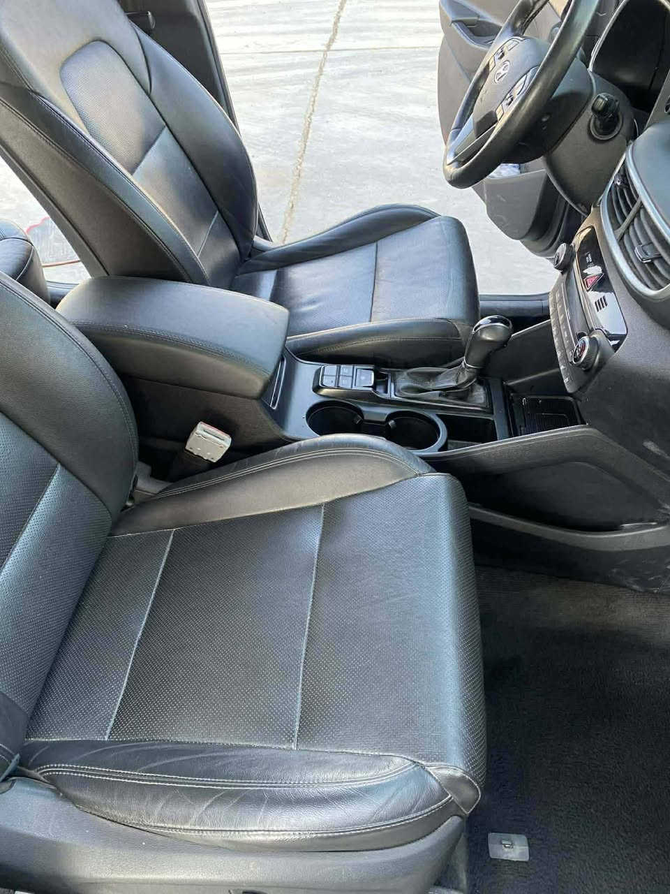 سلام عليكم هونداي توسان وارد امريكي موديل ٢١ مواصفات فول للاخير سونار والحادث جوة بل صور عنوان بغداد الاستفسار ***********
***********
