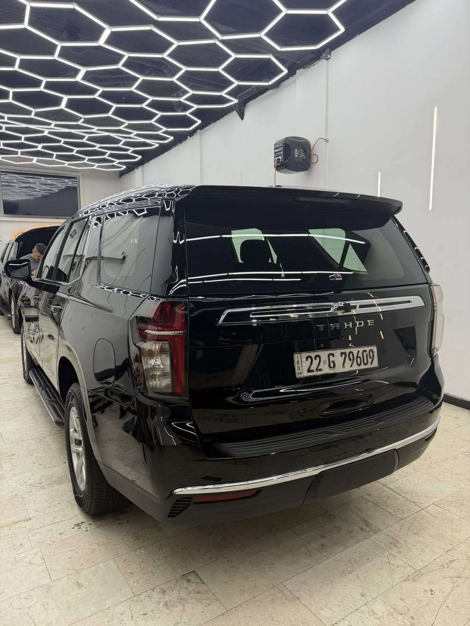 السلام عليكم 

تاهو 2022 LS خليجي وكاله المنصور ضوء القمر
بيها فقط شي بسيط بارد قليل وتكحيل في الجاملغ عكس سايق 
موصفات سياره معروفه 
ماشيه 63 الف ml
سياره جاهزه من جميع النواحي 
تخم تاير جديد قبل شهر مشدود 
رقم اربيل بسمي تحويل مباشر 
هزه ولوحات جديده 
مكانها بغداد حي الاعلام 
السعر 428 بيها مجال قليل 
اعتذر عن المراوس 
الاستفسار الاتصال او وتساب 
***********
