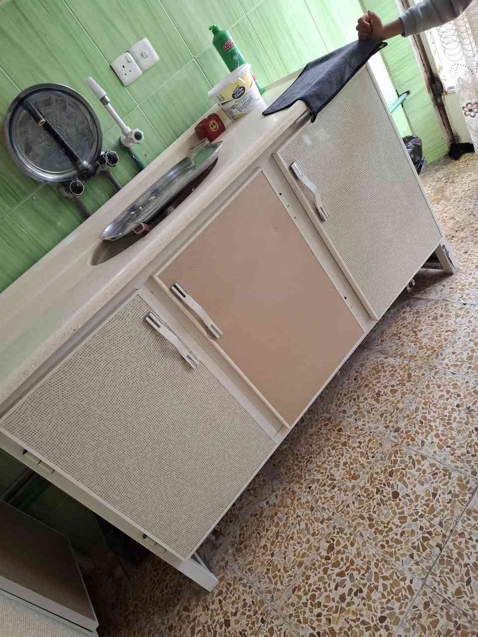 السلام عليكم كاونتر شغل عراقي تسكام ابو خمس ابواب مع سنك مرمر للبيع


**إذا كنت صاحب هذا الإعلان وتريد حذفه لأي سبب، رجاءا أرسل رسالة إلى الدعم الفني**