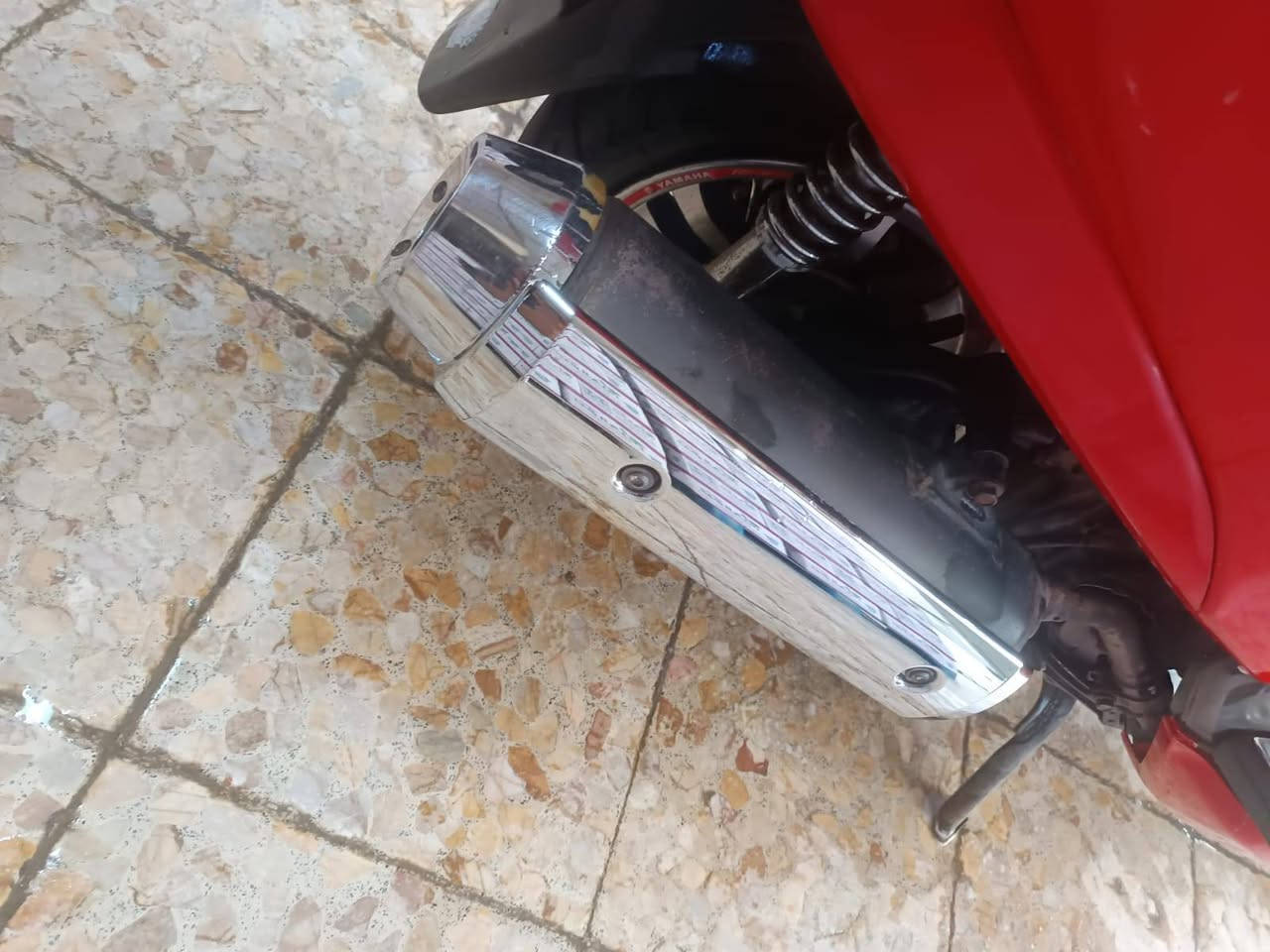 دراجة فورزة،0.8
منضومة ازنون. 
ويلكب كروم
دبلات تزويد
قبق كلجات تزويد نيكل
سبايدر
تخم تاير جديد
دوسات ستيل
كير بلاد 
دراجة خير من الله كلة جديد حاوية  ***********
