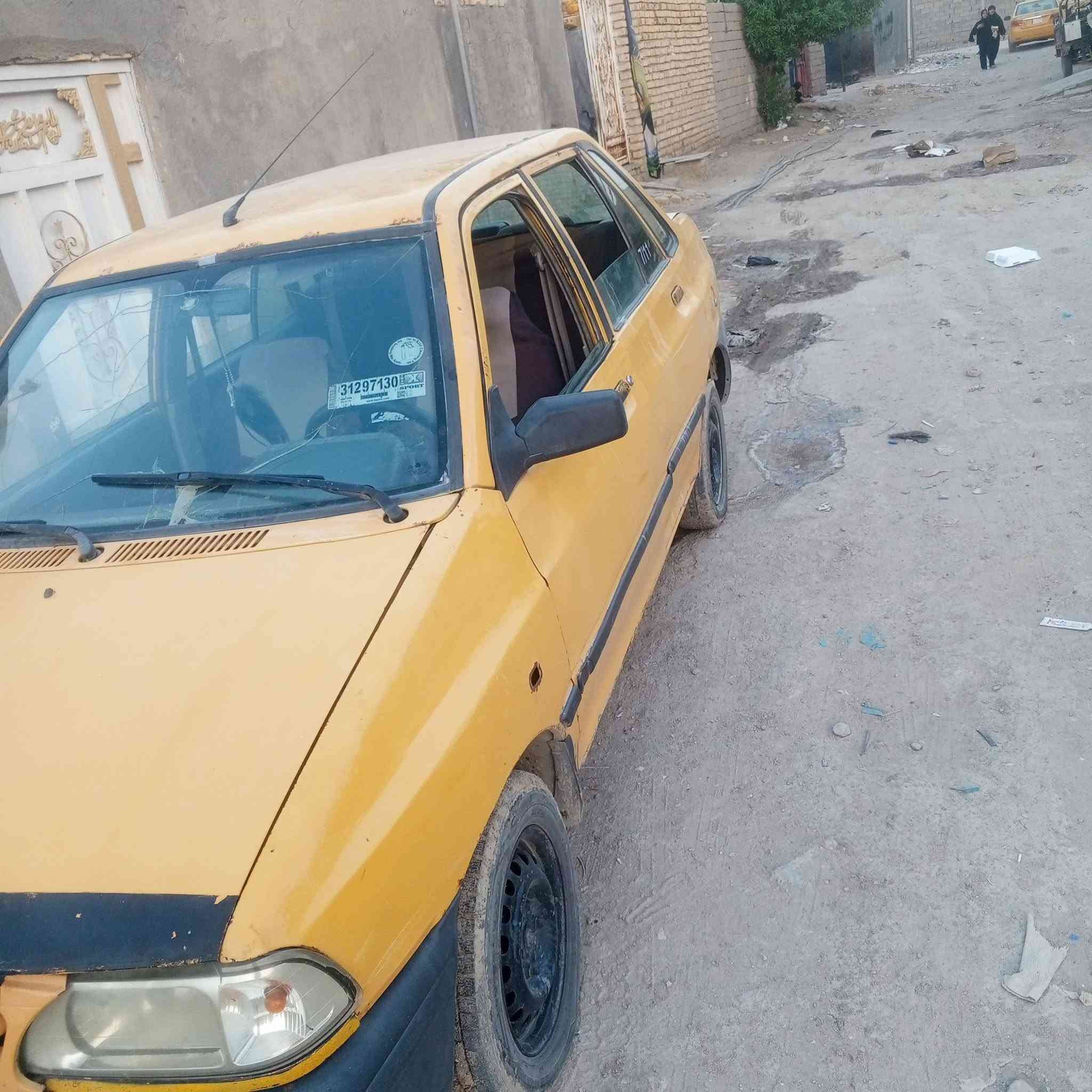 سلام عليكم عيوني سياره سايبه لل بيع  سعرها مليون ونص مكاني ناصريه سياره كشرتها حلوه رقم ابيض دواخلها زينه بس مكينتها تعبانه تبخر وها تبخير مو قوي دخانه سعرها مليون ونص وبيه مجال اقره تفاصيل اله تراسل ***********  اذا مو شراي لا تنتصل وتعبني اخيك
