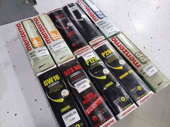 كود 61597
صابون بوليش ماركة menzerna الماني نوع B4F يستخدم هذا المعجون لجميع المواد البلاستيكية والطبيعية مثل القرون والعنبر. يساعد على إزالة الخدوش وعلامات الأدوات بسرعة دون ارتفاع درجة الحرارة الزائدة على الأسطح البلاستيكية والمركبة يحتوي على تقنية ربط دهون خاصة تمنع ارتفاع درجة حرارة الأسطح البلاستيكية.
سعر: 25 الف 
للاستفسار راسلنا على ماسنجر أو واتس اب 
***********
***********
