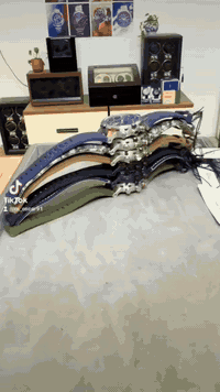 الوحش الامريكي تايمكس انتلجنت متوفر الان بكل الوانه والكمية محدودة  لل...