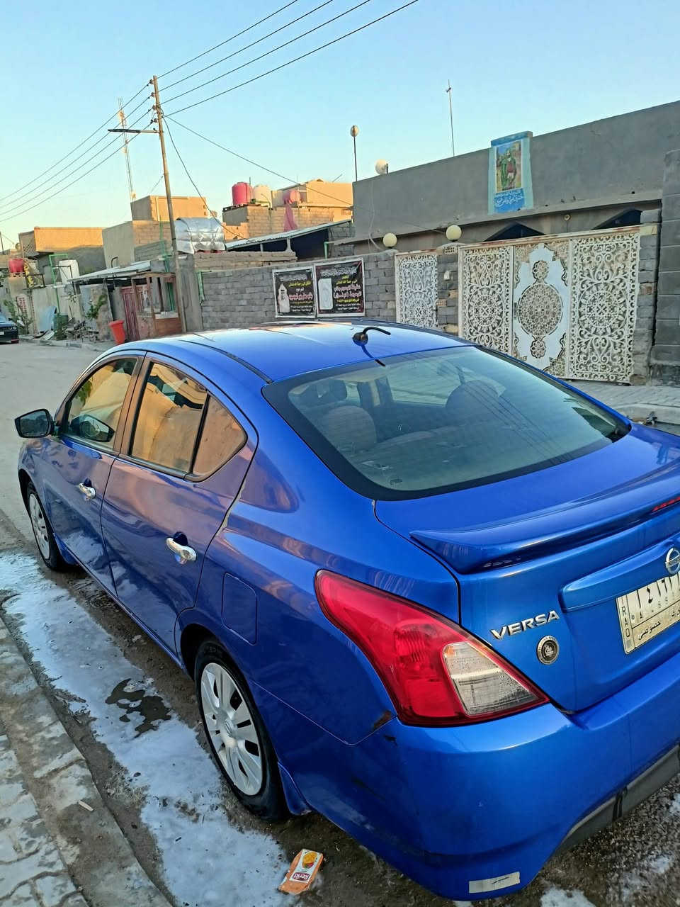 سلام عليكم نيسان صني فيرسا موديل 2015 حادث بس بنيد ولباقي كفاله عامه مكينه وكير مكفولات حداديه تخم تاير خير من اللله تبريد ثلج تدفى شغاله رقم. ذي قار حره سنويه لل 27 سياره جاهزه من لاخير مال جناي سعر 82 وبيه مجال مكان البصره لاستفسار ***********
