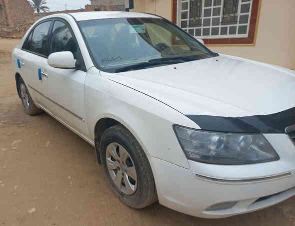 السلام عليكم 
سوناتا 2010 ادوات للبيع
محرك گير خير من الله
محرك 2400 ليزري
شاشه جبيره
تبريد تدفئه شغاله
كهربائيات كلها شغاله
السعر 50 
مكانها حديثه 
***********
