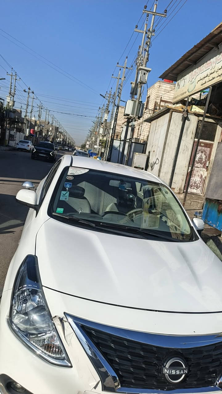 نيسان سني هندي ٢٤ ماشيه ٣٥ الف كفايه عامه مكان السياره حي العباس السعر١٢٢ بيه مجال قليل   ***********
