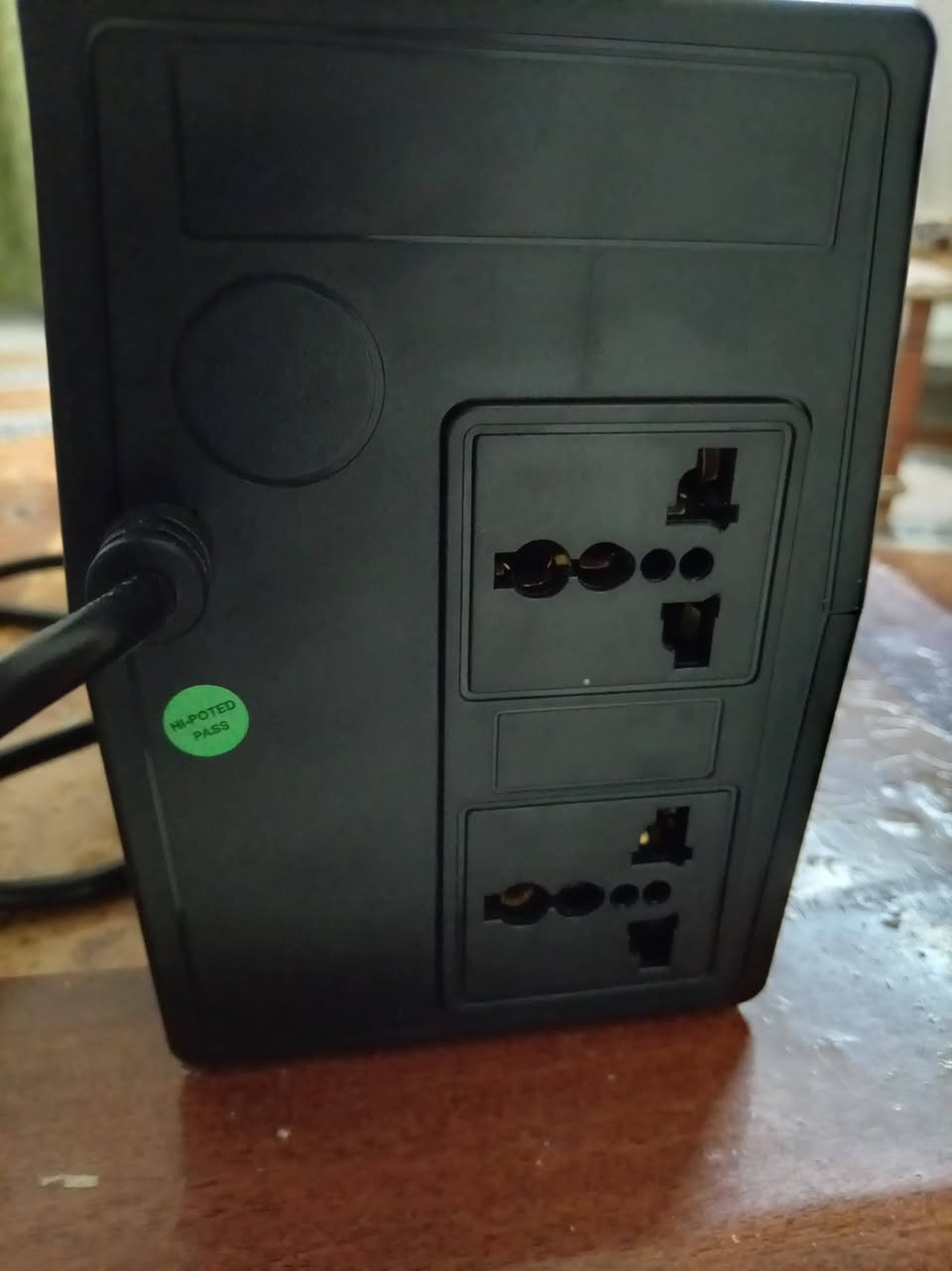 جهاز UPS 850v
بعده طك بالكارتونه اجاني هديه وما احتاجه 
للبيع السعر 25 الف جوه السوك كسر ماعندي توصيل


**إذا كنت صاحب هذا الإعلان وتريد حذفه لأي سبب، رجاءا أرسل رسالة إلى الدعم الفني**