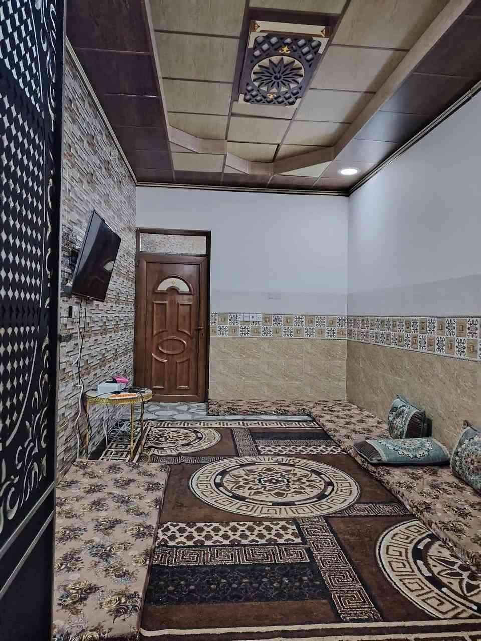 دار طابقين للبيع معزول الاول عن الثاني
📍مساحه 125 متر واجهه 5 وعمق 25 

📍موصل حي الانتصار بين شارع 60 وشارع 30 خلف المستوصف 

🗒️سند طابوالزهور شرط التحويل👉 

📍 يتكون الطابق الاول من غرفتين نوم 💤 وهول وستقبال ومطبخ وصحيات 

📍والطابق الثاني يتكون من غرفة نوم 💤 وهول وستقبال ومطبخ وصحيات 

💵💵السعر 73 وبي مجال 

للاستفسار الاتصال ع الارقام التاليه 

*********** وتساب

***********
