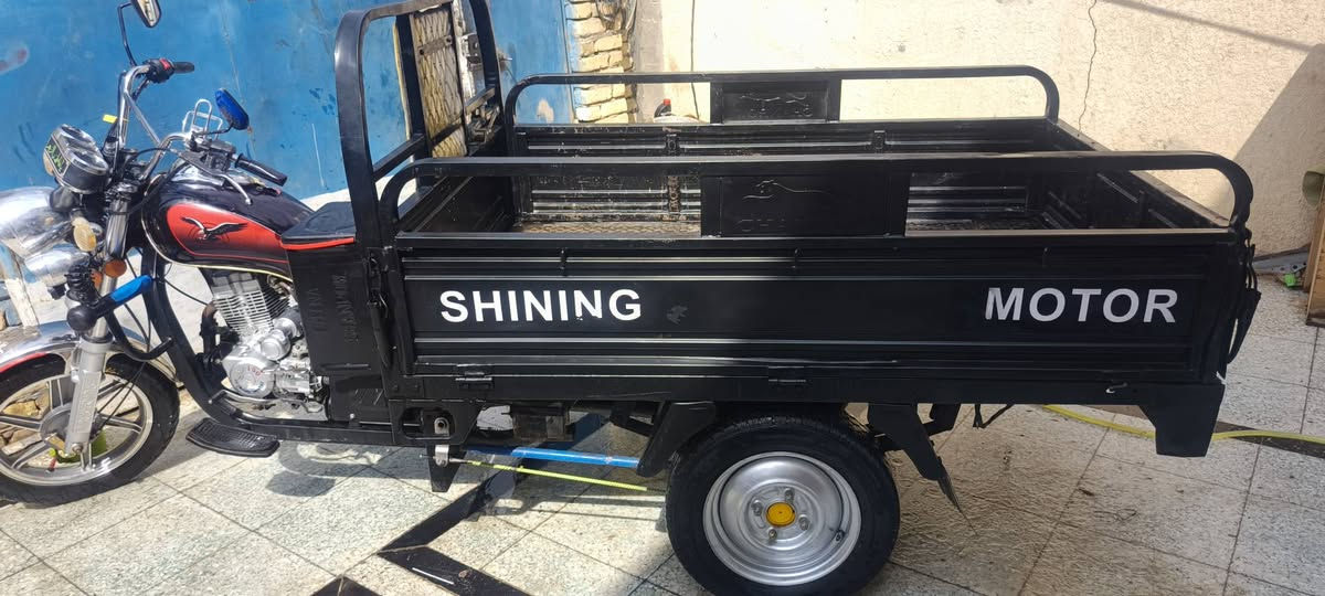 السلام عليكم ستوته جمره للبيع 23 شهر 11 طلب ال 24 ما ناقصها اي شيء كفاله من كل شيء اوراق  اصولياوقف لك بالترقيم وكيل موجود سعر اثنين وربع وهذا رقم راعيها انا مكلف بالنشر ***********
