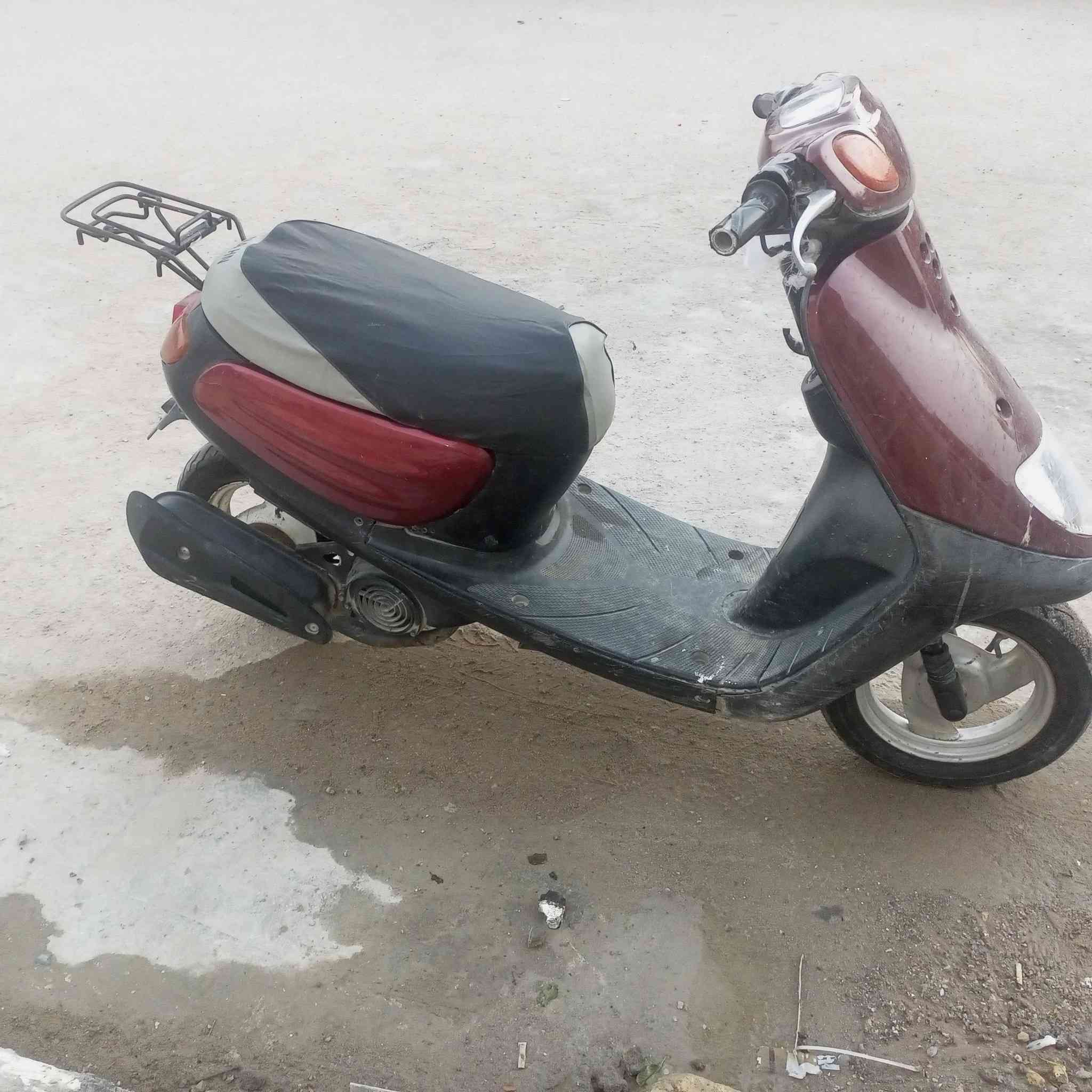 السلام عليكم دراجه للبيع منغولي دراجه حلوه نضيفه كهرباء وسلف عوزه بس باتري عنواني  ناصريه مركز *********** السعر 300 وبيه مجال
