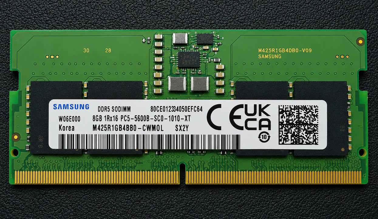 السلام عليكم 
للبيع 

Samsung nvme 980 1T  
الصحة 🔋98% 
السعر/ 200٫000
Samsung Sata QVO 870 1T 
الصحة 🔋98% 
السعر/ 135٫000
Samsung nvme 512GB
الصحة 🔋96% 
السعر/80٫000

رامات لابتوب
Samsung DDR5 5600MHz 16GB 
السعر/ 190٫000 
Samsung DDR5 5600MHz 8GB 
السعر / 95٫000

مكاني كركوك حي حدن مجمع الامل ستي 
توصيل جميع المحافظات 5 الاف 
***********
