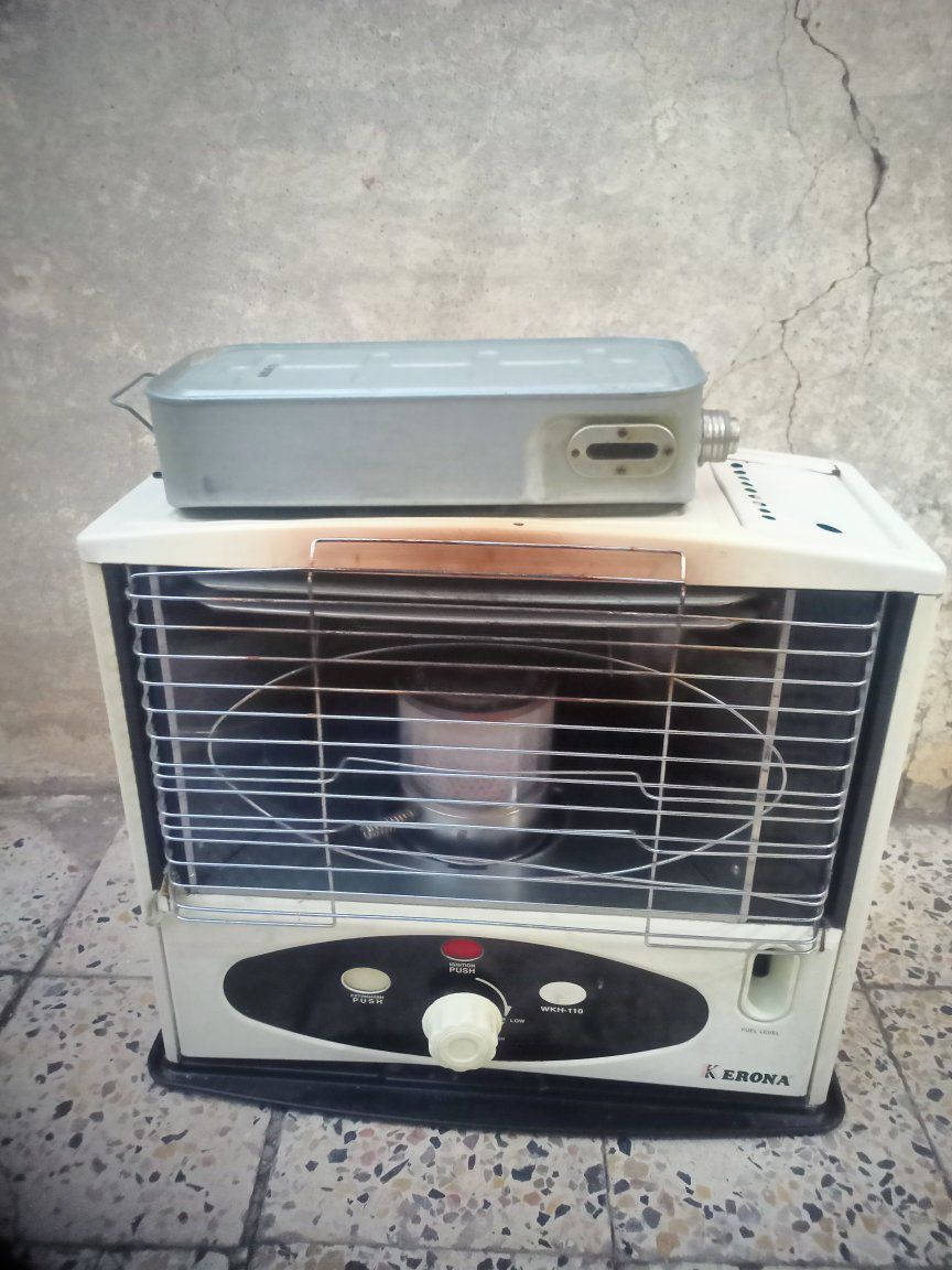 السلام عليكم ورحمه الله وبركاته 
اخوان متاح صوبه كيرونا للبيع وكيزر حمام 
سعر الصوبه ٦٠ الف 
وسعر الكيزر ٢٥ الف 
للتواصل على الارقام التاليه 
***********
***********
