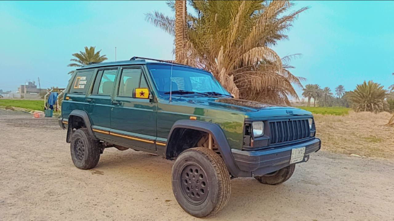 للبيع جيب شيروكي شخاطه
موديل 95 رقم انبار مشروع وطني ب اسمي محرك وكير بطه 3000 مجول المرغوب مكفولات داخل بيجي نضيف  جام 4كهرباء سنتر لوك شغال كهربائيات شغاله وعلبلاد م̷ـــِْن الدعاميه للدعاميه
مرايات جانبيه كهرباء 
السياره بدون ضربه بدون تبديل علبلاد داخل وخارج 
مصبوغه للجماليه فرن بعده ممبولشه
حداديه وره وكدام كله جديده صار شهر 
ومرفعه ترفيع حلو 
تبريد يراد ربط البواري وغاز 
السياره مشتغلهه مال جناي م̷ـــِْن صبغ الئ ترفيع الئ حداديه بس صار عِنـ.̷̷̸̷̐ـديّ  ضرف طارء وعرضتهة
مكانهه بغداد المدائن جسرديالئ منطقة العريفيه  السعر 55 ورقه وبيهة مجال
للاستفسار الاتصال  ***********
مكلف بلنشر غير متواجد علخاص
