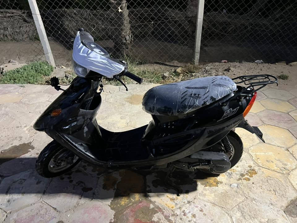 بيجي البيع درجه كلشي شغال بيه عدادت كيلو متر اشاير هورن مشي نهضه سعر 450وبيه مجال شنان الربط ***********
