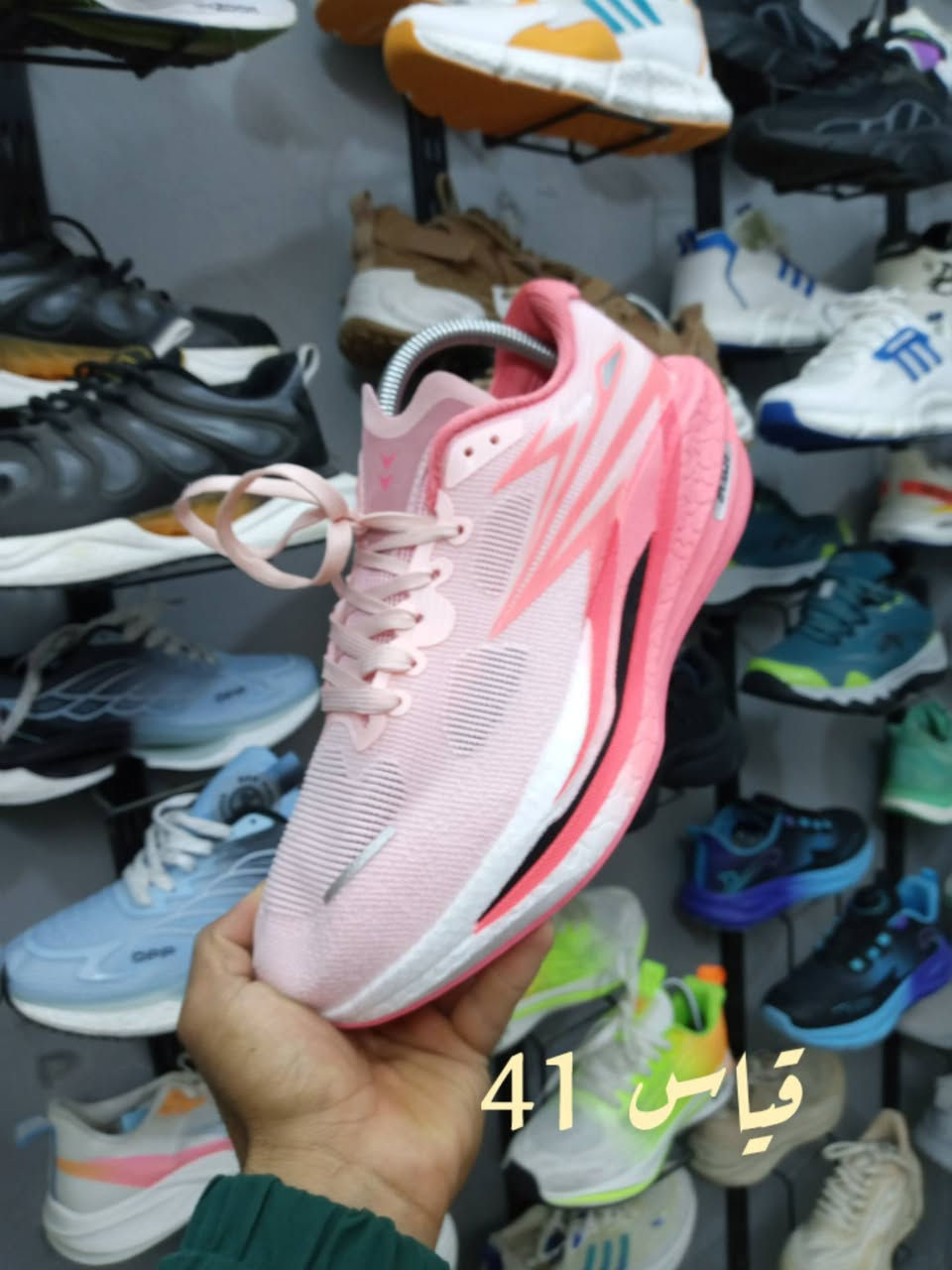 جمله 
سلام عليكم حبايب شلعه أو تلكيط 
110 قطعه نضافه فول قياسات اغلبيه خشن 
استفسار خاص وبخدمتكم او***********
