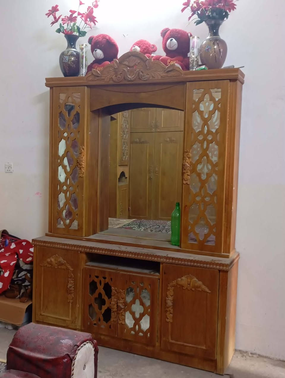 السعر 750 وبيها مجال
المكان الموصل الايسر
الهاتف ***********

