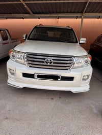 لاندكروز • ٢٠١٥ • ٤.٧ فول
