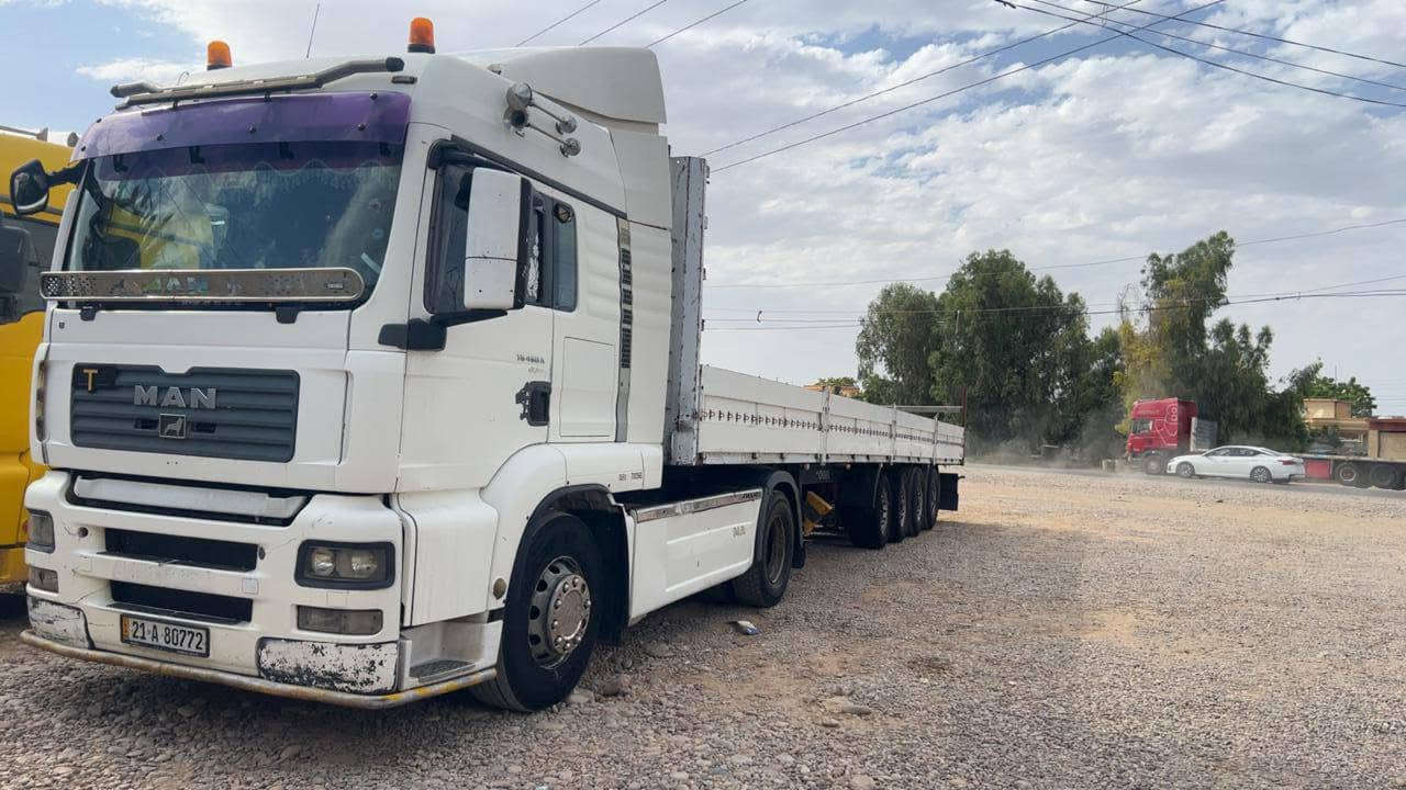 مان 2002 مکینە ی سینی 440 ڕە قم سنە وی تازە *********** مکان کە لار
