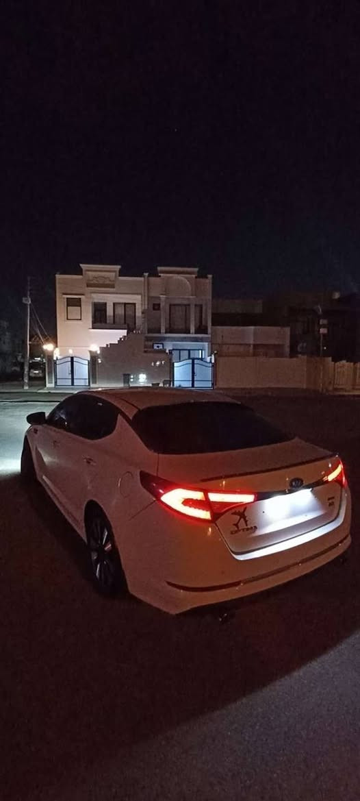 کیا ئۆپتیما مۆدێل 2013عام بۆیەخ کراوەتەوە لەسەر جوانی واتە دەعمی قورسی نیە و ناو سەیارەکە هیچی نیە تەنها سڵاید نیە بەسمەیە ناو فۆڕمیکایە شاشەیە کامیرەیە حاسەیە گێڕ و مەکینە بەشەرت مەکینەی 20تە بەشەرتی تەحویل بۆ زانیاری زیاتر *********** أربيل, العراق
