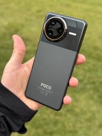 بوكو F7الترا جهاز نضيف مستخدم اسبوع بطاريه5300..يدعم شحن سريع 120W.. ذ...