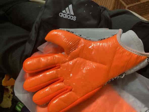 جفوف (حارس مرمى 🥅)اصلي نضافه 100%
واتساب ***********
